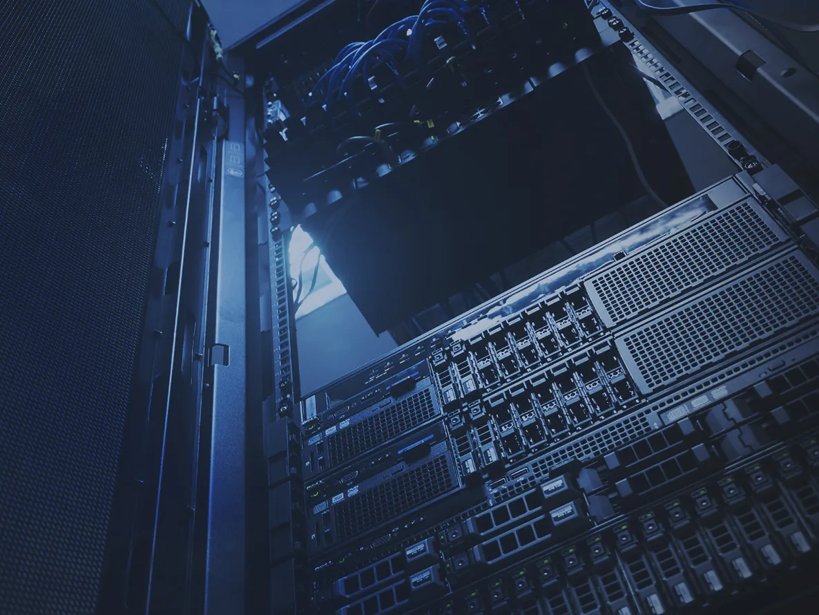 TierPoint-Web2022-SubServices-Inner-50_50-1230x526-Colocation-03-Innovation Servers optimized with OS management.