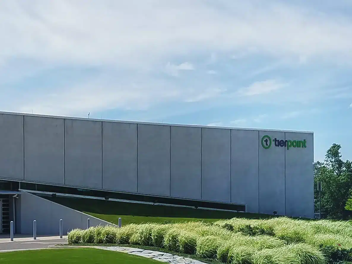 TierPoint-Web2023_SustainabilityPage_1186x890-image2 (1) TierPoint-Web2023_SustainabilityPage_1186x890-image2 (1)